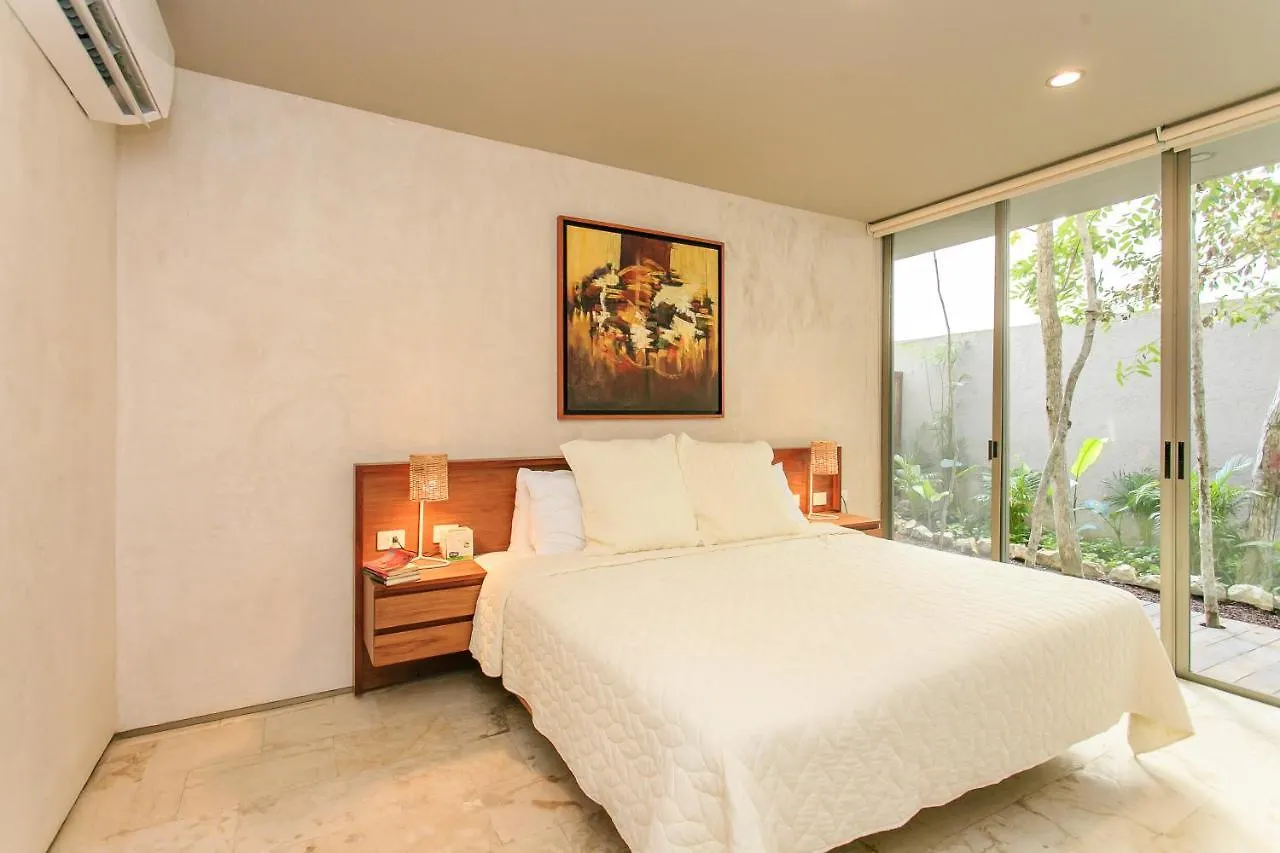 Eco-Chic Design Condos Wrapped In Nature'S Elements By Stella Rentals トゥルム