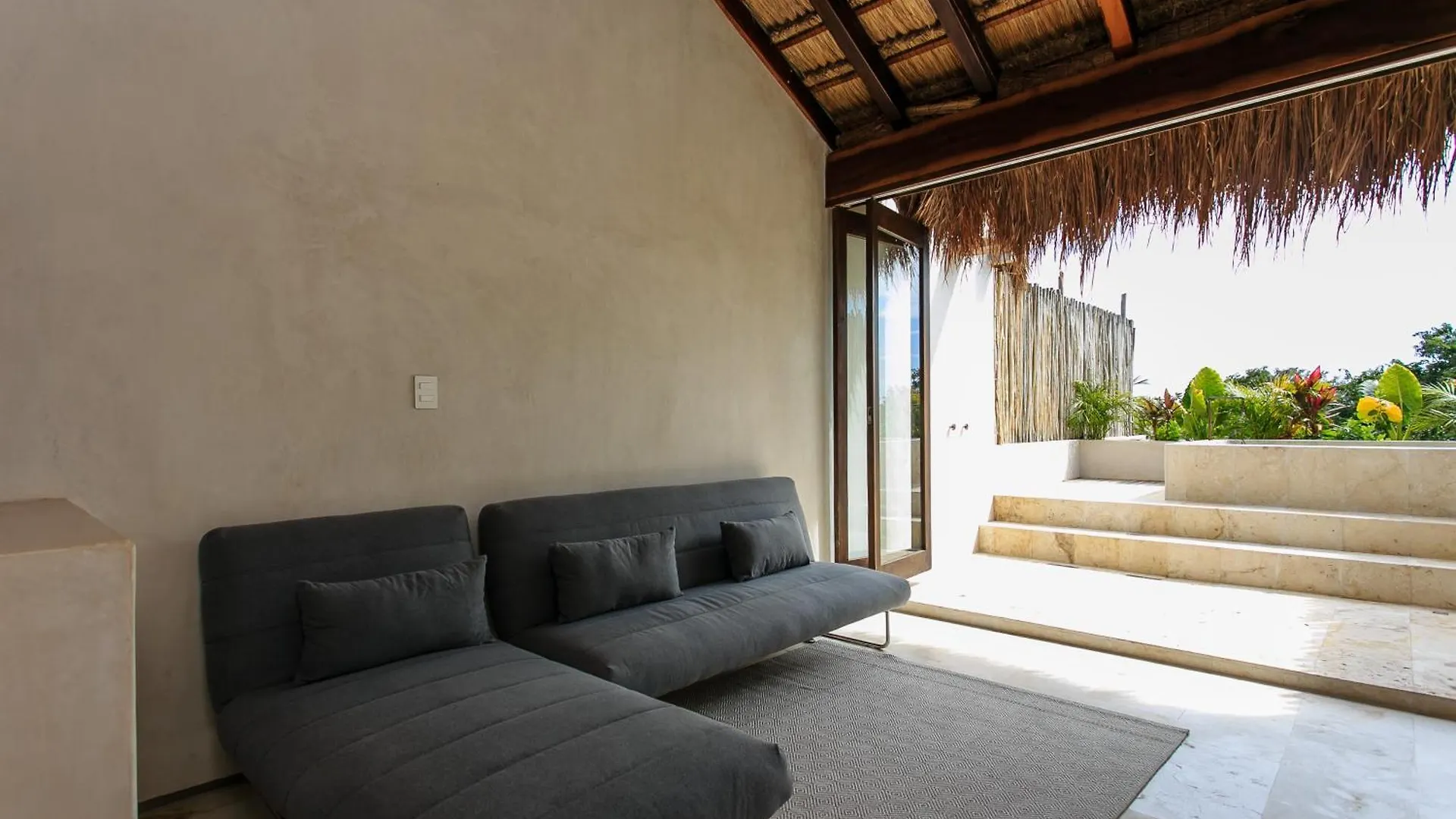Eco-Chic Design Condos Wrapped In Nature'S Elements By Stella Rentals トゥルム 0*,  メキシコ