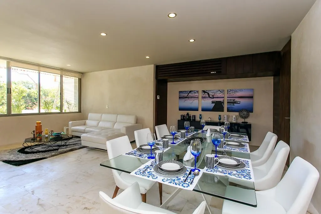 Eco-Chic Design Condos Wrapped In Nature'S Elements By Stella Rentals トゥルム 0*,  メキシコ